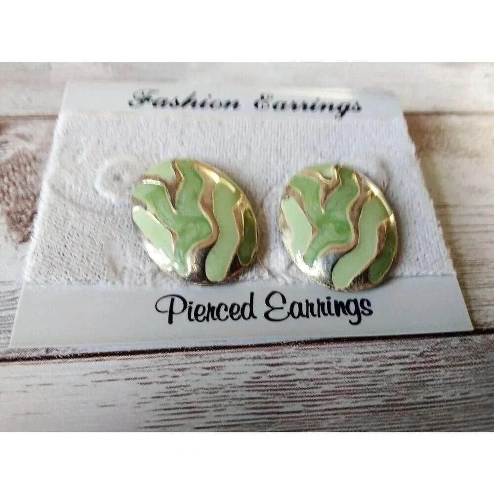 Vintage 1980s Green and Silver Egg Shaped Earrings